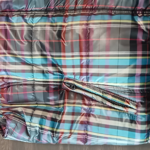 CJ Banks Plaid Full Zip and Button Puffer Vest 1X - Picture 4 of 5